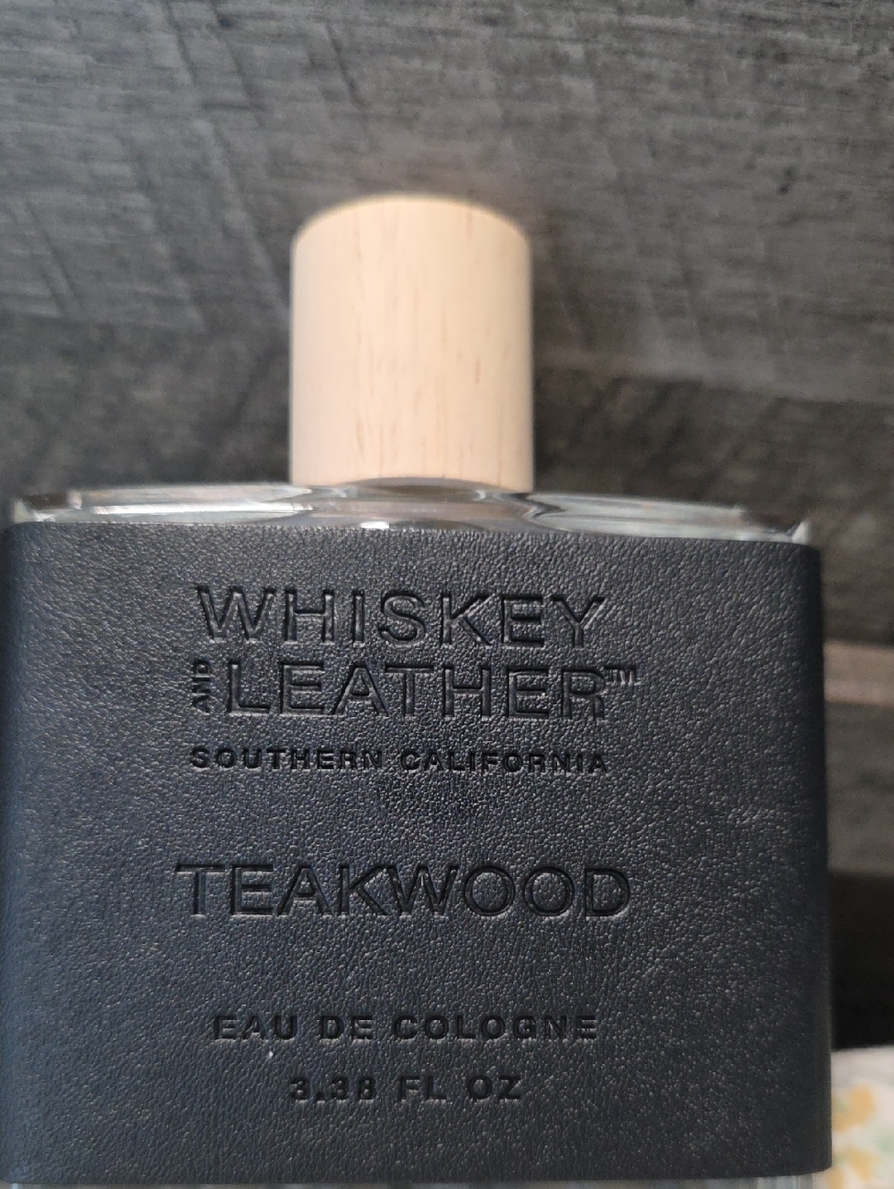 Whiskey & Leather Teakwood Cologne - Black